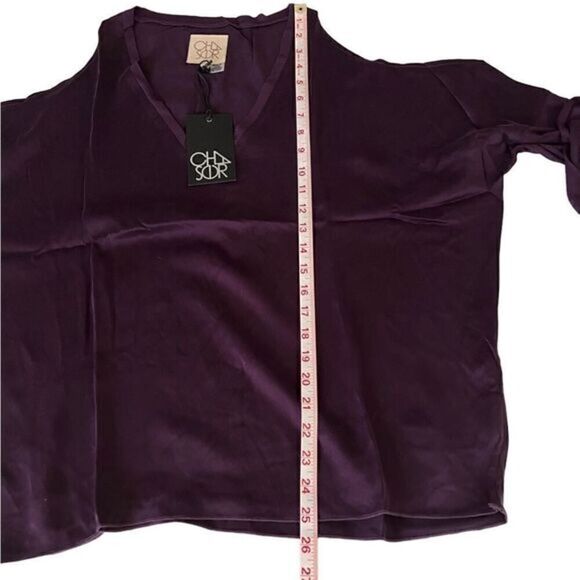 Chaser Plum Silk Cold Shoulder Long Sleeve V Neck Top Size M NWT - Picture 3 of 12